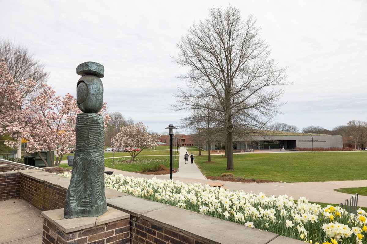 April showers bring May flowers 💐 Campus is starting to bloom and we can't wait for the rain to pass so we can enjoy some time on the lawn 🌞