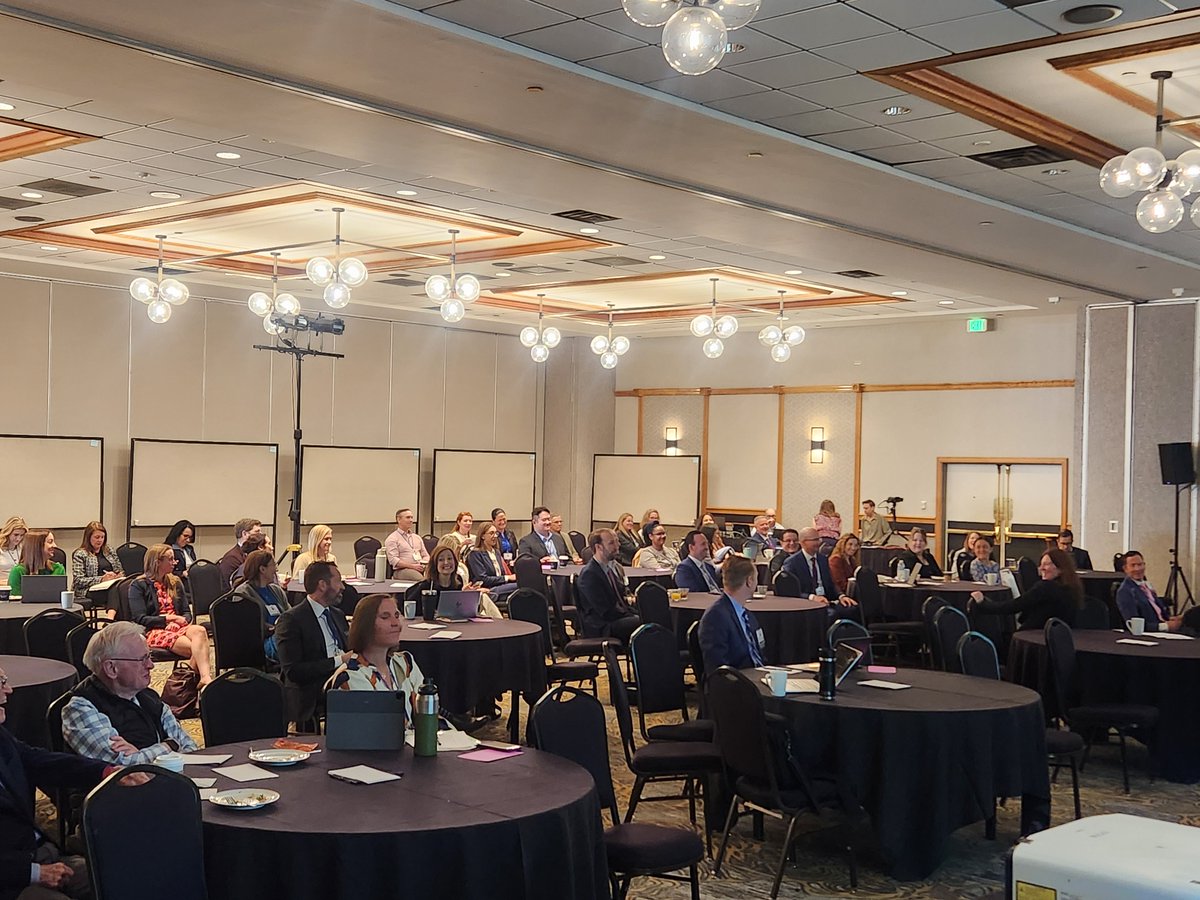RMUS_Urol_CO_NM's tweet photo. #RMUS 2025 President and @CU_Urology #URPS Faculty Dr. Janine Oliver kicks off RMUS Day 1.
The program is jammed packed with great talks on #bladdercancer and #FRU and #URPS, come join us!
https://t.co/wd38AGnuAP https://t.co/UBvjJt8Dp7