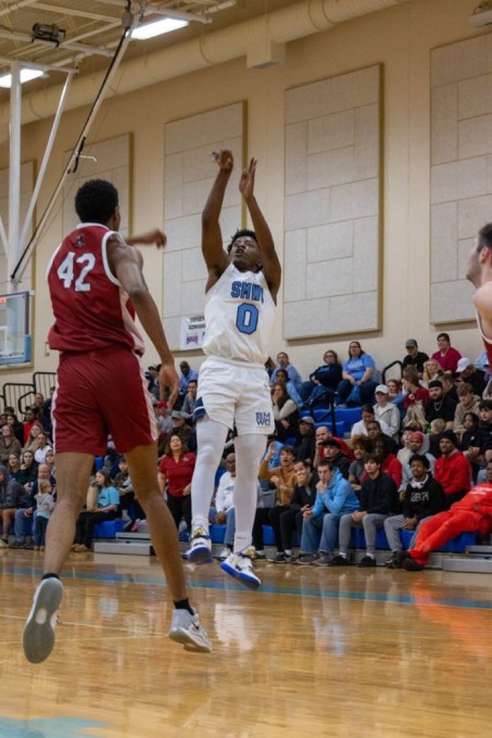 Saint Mary Of The Woods (NAIA) transfer, 6’1 Guard DaMeriz Merriweather is available.

Averaged 9.4 points (44.4 FG), 6.1 rebounds, 2.0 assists, and 1.6 steals. 

Holds one year of D1 eligibility - Scored 1000 points at SMWC. Sweet-16 Appearance &amp; Conference Champs.