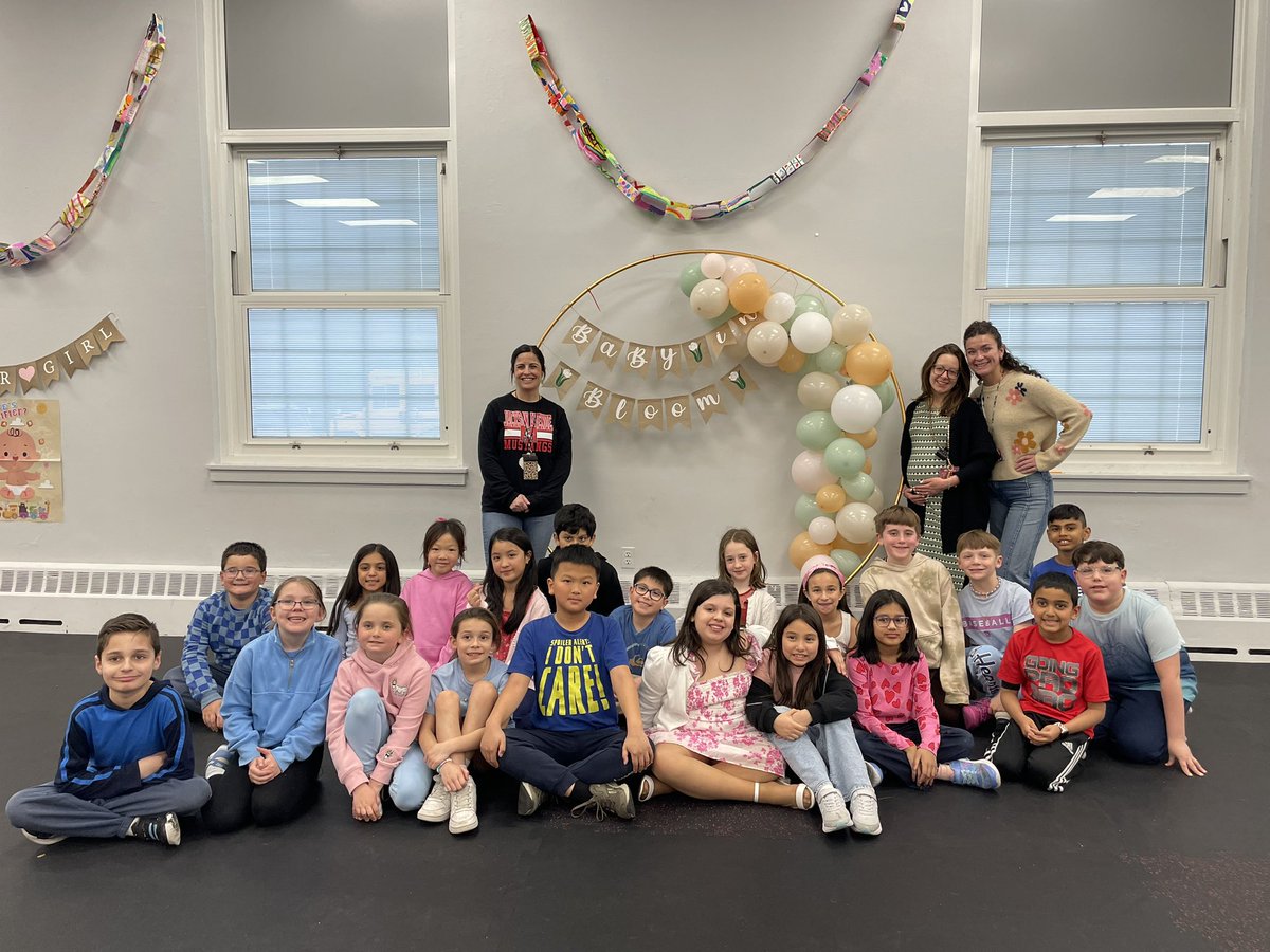 Showering Mrs. Lucito and her baby with all our love!!!!! Thank you to our class moms for helping us throw our surprise shower. <a href="/Mrs_Lucito/">Maggie Lucito</a> <a href="/MsTutrone/">MsTutrone</a> 💕