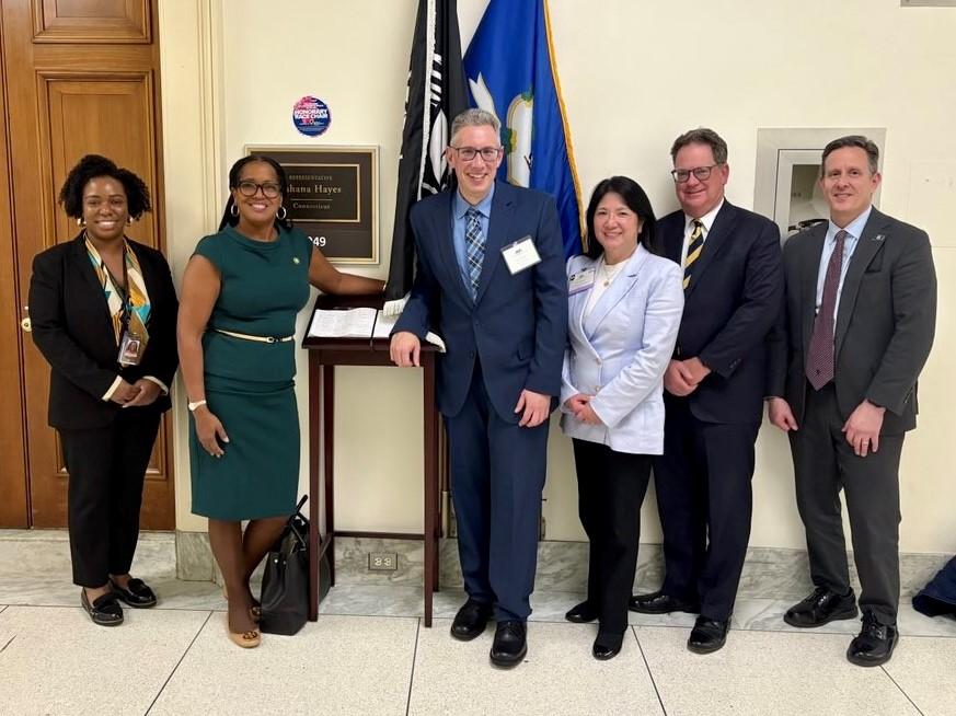 scottschwef's tweet photo. Another productive trip to Washington D.C. this year to advocate for @LSCtweets funding, along with security for judges and fulfilling judicial vacancies.  Thanks to the @ABAesq Governmental Affairs Office and the @CTBar for organizing another great event. https://t.co/MPTeo1kJta