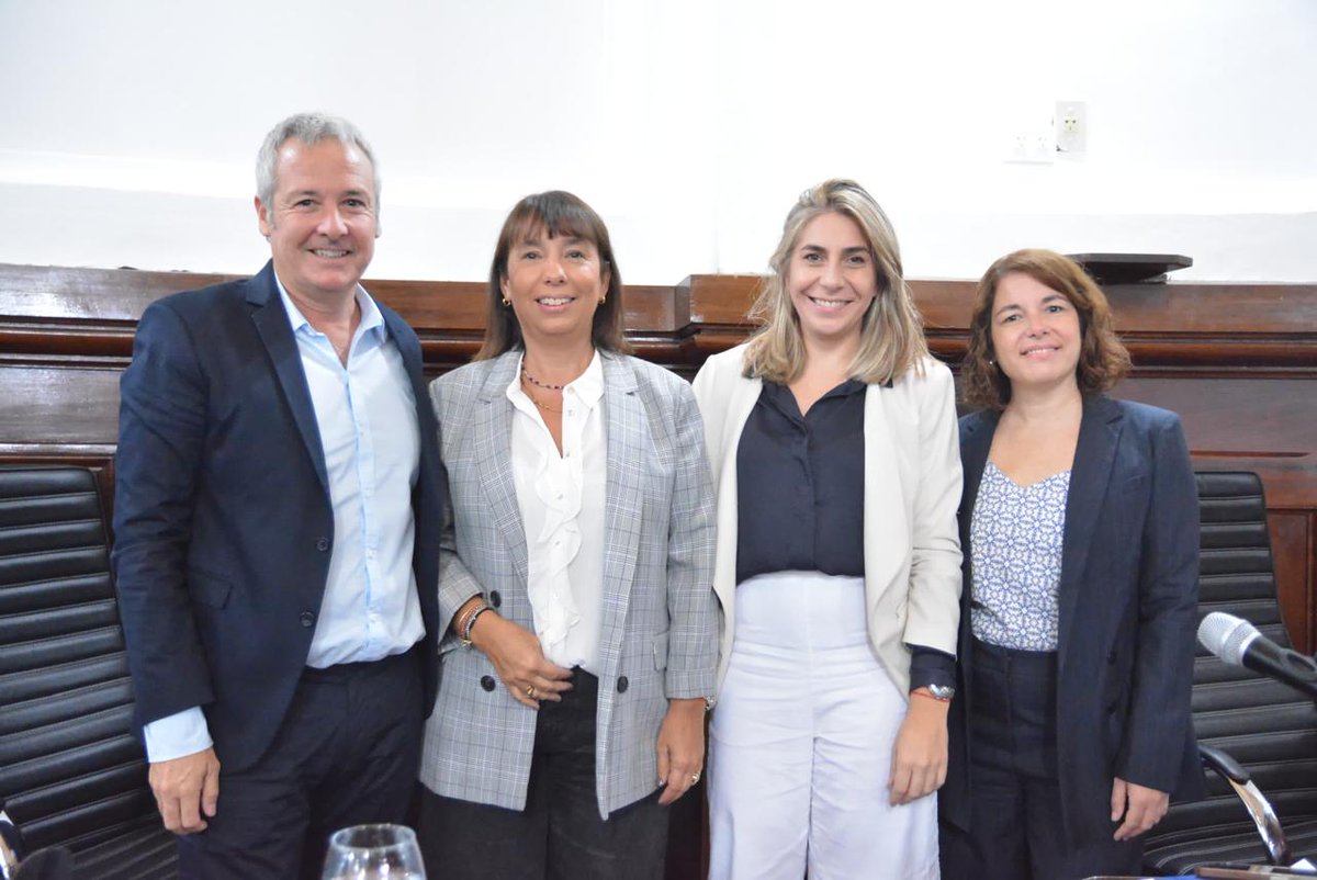 Doy un paso hacia el futuro, sumándome a <a href="/LLAOficial/">LLA Votante Oficial</a>, porque sé quién lidera la transformación que la Argentina necesita: <a href="/JMilei/">Javier Milei</a>. Y xq <a href="/PatoBullrich/">Patricia Bullrich</a> es una pieza clave en ese proyecto Acompañar este cambio con convicción y sin condicionamientos es lo que nos corresponde a todos.