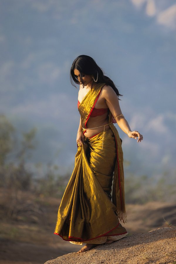 GoRq0m4XsAAEaEC?format=jpg&name=900x900