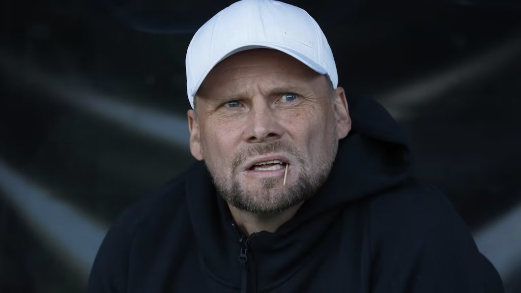 SimoKorpela's tweet photo. @hjkhelsinki Vieläkö tää on täällä? https://t.co/8K8z7J1nT9