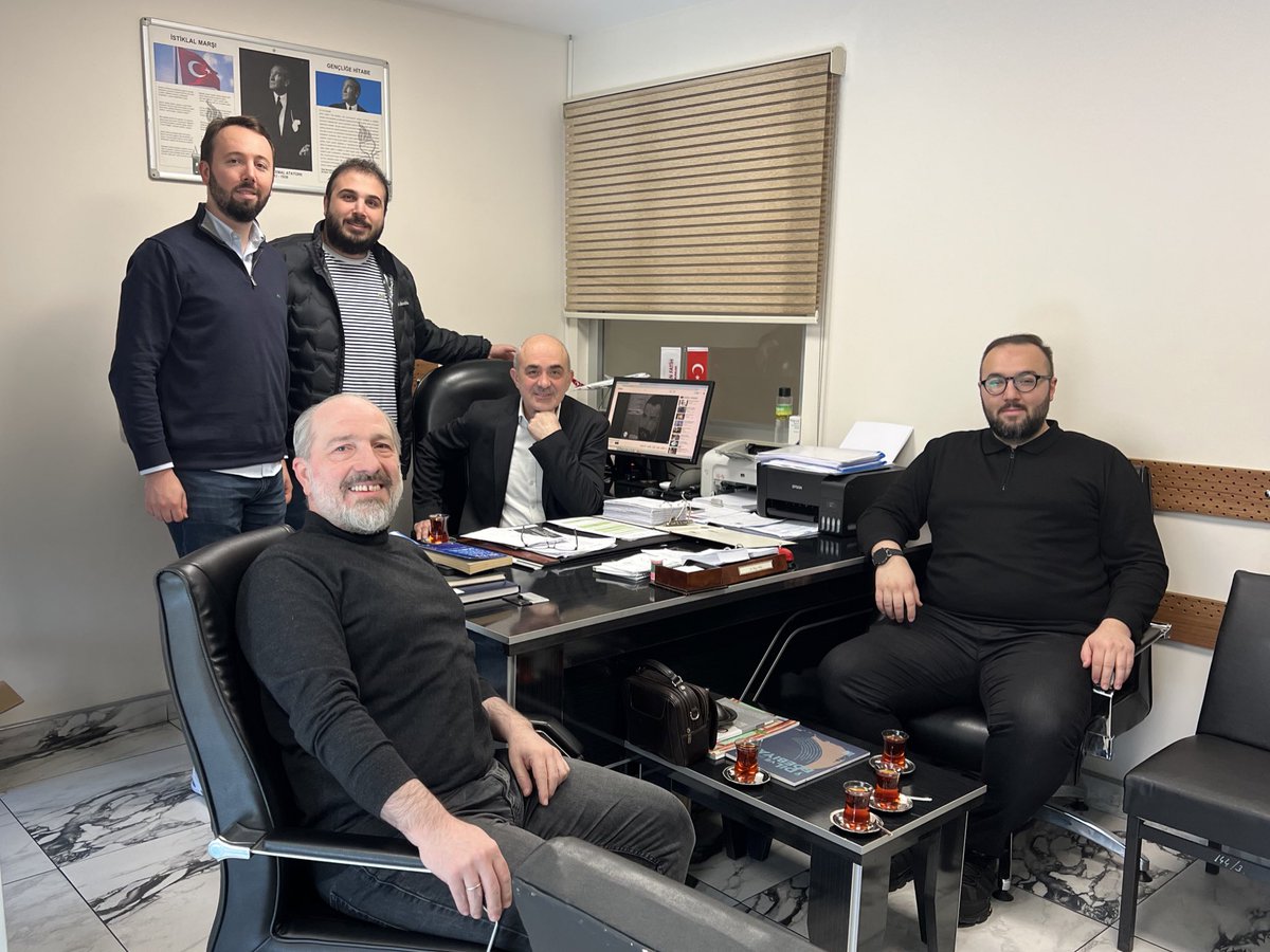 sufader's tweet photo. Onursal Başkanımız Abdülkadir Hocamız ile birlikte okulumuzun Müdür Yardımcısı Yahya Hocamızı ziyaret ederek derneğimizle ilgili istişarelerde bulunduk. Bizleri hoş sohbetiyle ağırlayan kıymetli hocamıza derneğimize verdiği desteklerden ötürü teşekkür ederiz. https://t.co/Rd0p6F6XhS