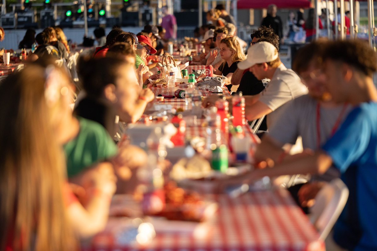 NichollsState's tweet photo. One of the best traditions on campus. Crawfish Day 2025 was full of food, music, and good times🦞Thanks to SPA for another great year! #CrawfishDay #GeauxColonels https://t.co/RFIxlMzswq