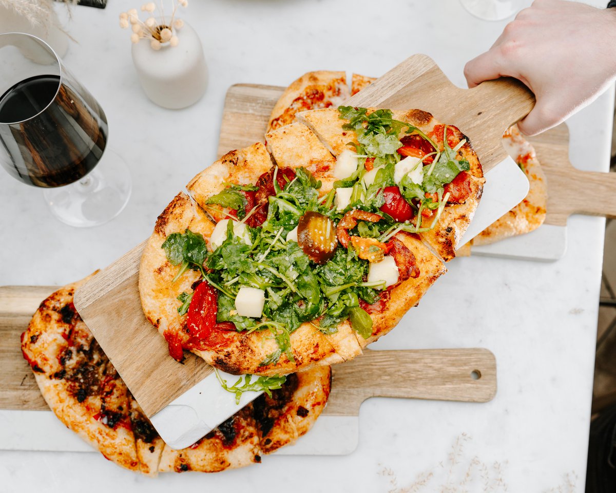 UnionSquareAdv's tweet photo. The hospitality biz is our bread &amp; butter – Claim your stake in the customer game and get some wonderful sTuFf for your business. 📍 @sparrowkitchenandcocktails https://t.co/HJVcJdFyCL