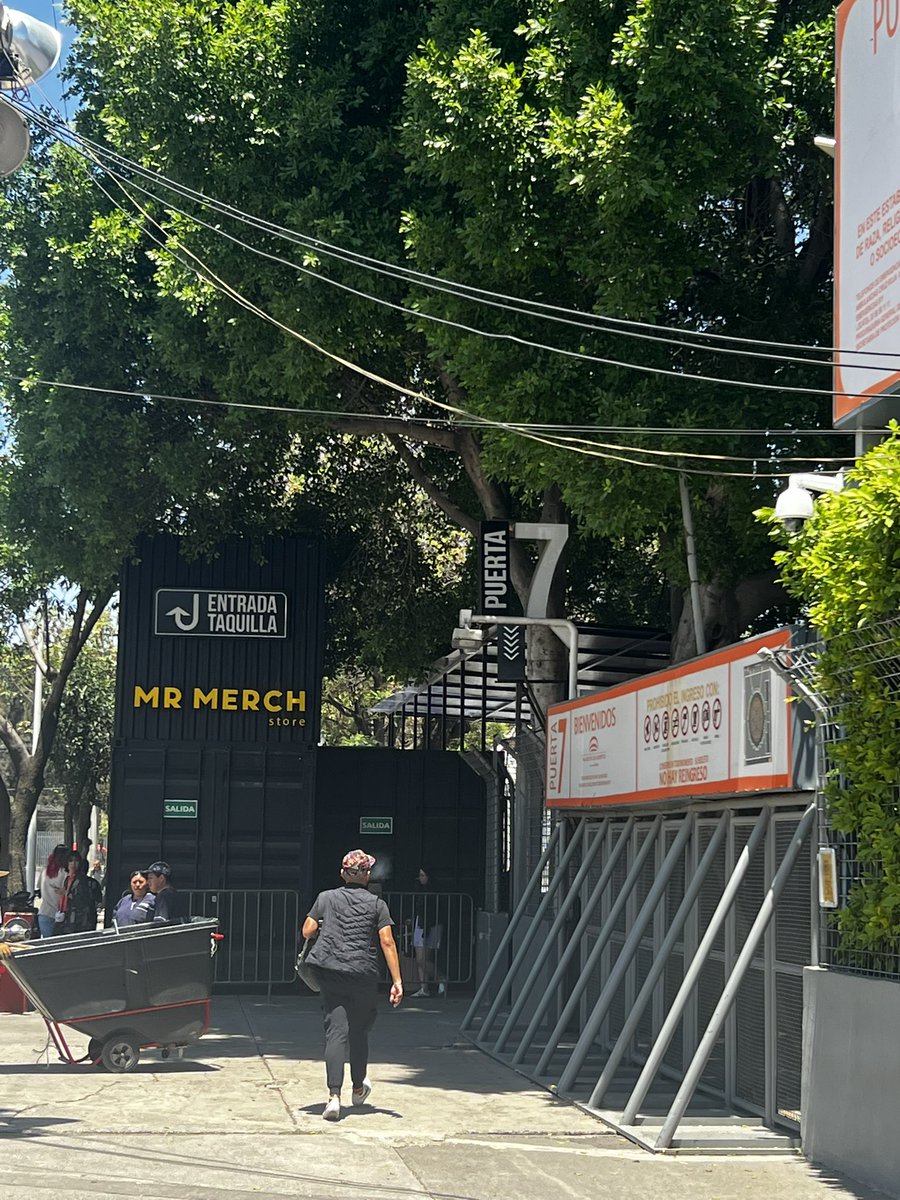 Oh Terrible R! tweet media