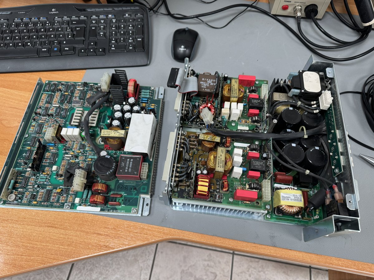 deccomputers's tweet photo. The power supply of the #VAXserver 4000/300 has failed again. Now I'll probably have to replace the capacitors at the hard-to-reach positions as well. https://t.co/G9yfYD9YdJ