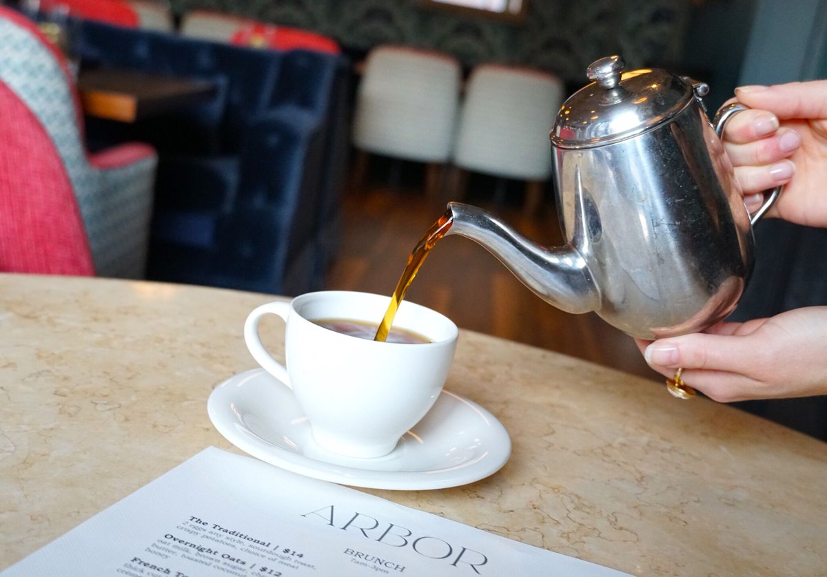 GrandWayneCC's tweet image. Experience The Bradley with a night out on the rooftop of Birdie's Fort Wayne with great views of Downtown Fort Wayne, and enjoy brunch at Arbor Ft. Wayne after sleeping in those lush, comfy beds! #DTFW

Reservations: bradleyhotel.com