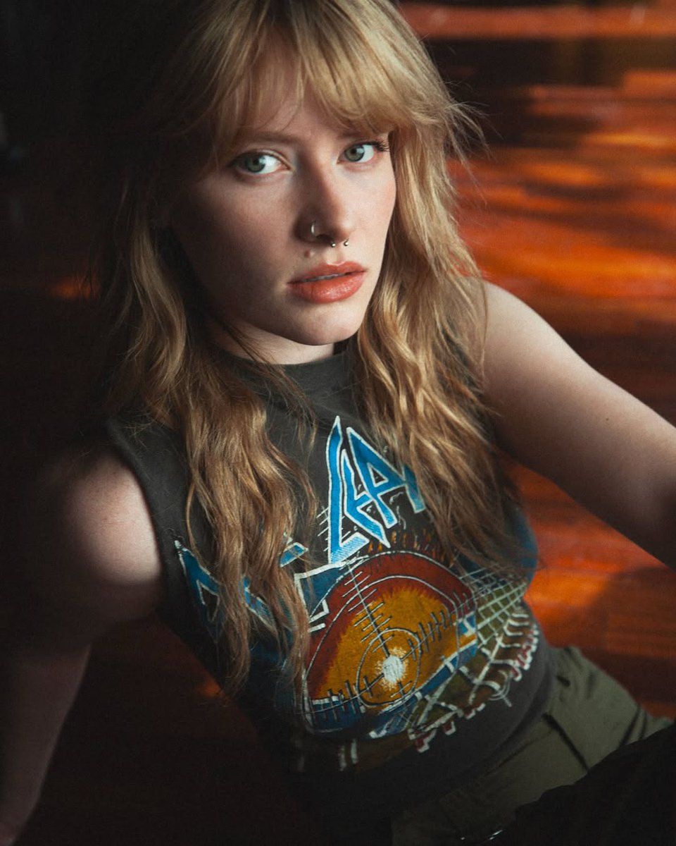 DefLeppard's tweet image. Weekend vibes. #DLFashionFriday

1. @alyssanplotts
2. @lauriecue
3. @marsgreenbak