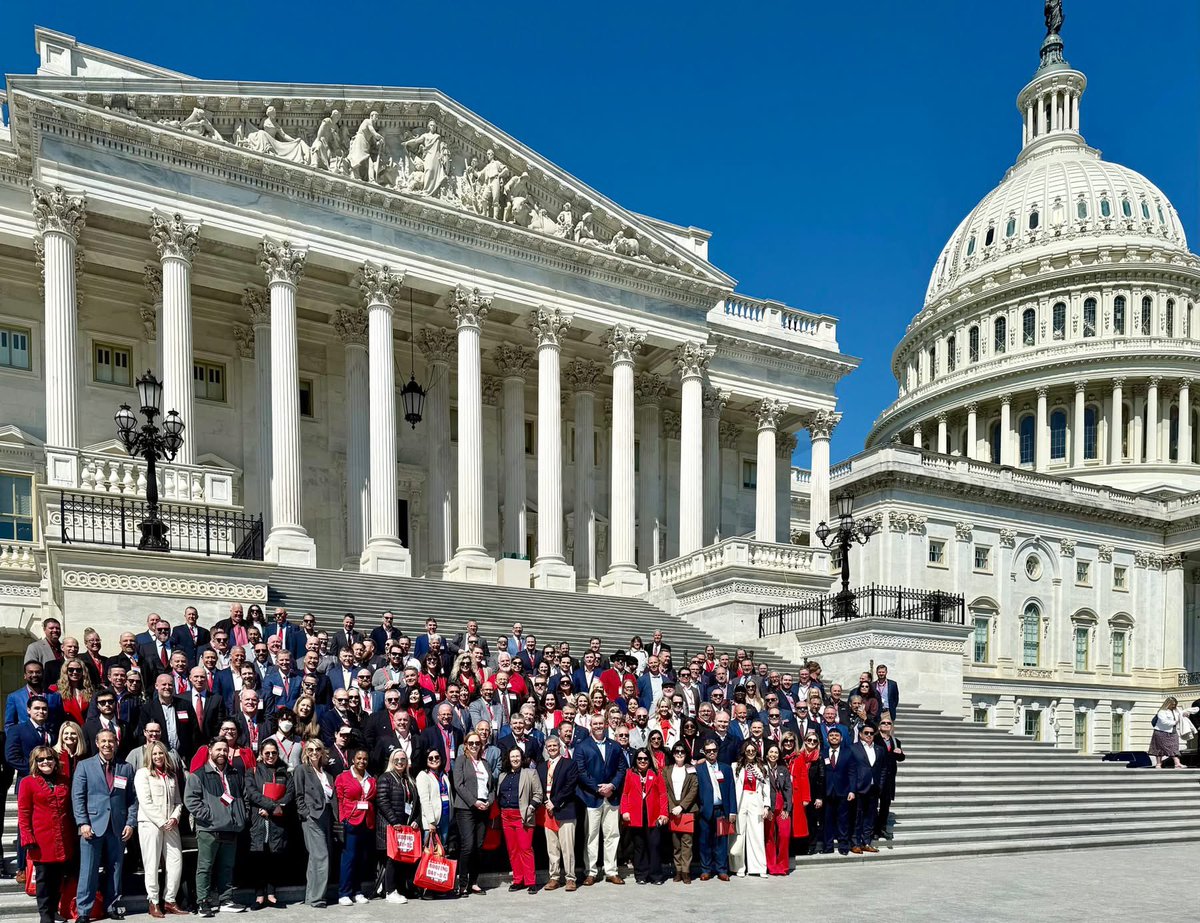 DurableSlateCo's tweet photo. Roofing Day in D.C. was a success! United voices from across the U.S. made an impact on Capitol Hill. Big thanks to the NRCA for the support!
#RoofingDayInDC #DurableSlate #NRCA #SlateRoofingContractorsAssociation
https://t.co/mNBrh9powo | https://t.co/y7ry4WS0gn https://t.co/R01YZHo1JE