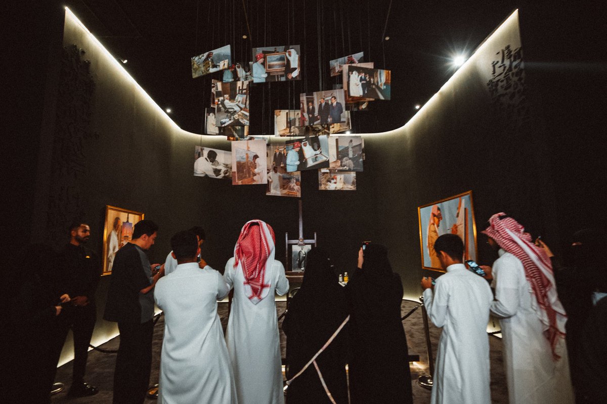 BandarKAlfaisal's tweet photo. أشكر القائمين على تنظيم معرض #في_محبة_خالد_الفيصل، الذي احتفى بمسيرة والدي الأمير خالد الفيصل، وسلط الضوء على أثره الثقافي والفكري والإنساني.

كما أُثمن دور جميع المشاركين في تقديم هذا العمل المميز، وما حمله من محبة وتقدير مستحق. https://t.co/Zc0OejU1CP