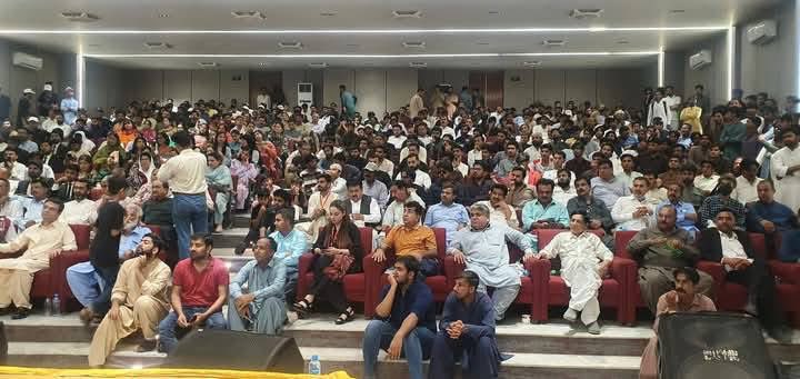 Saeed Sangri (@saeed_sangri) on Twitter photo Congrats younger brother <a href="/AliHaseebQazi1/">Dr Ali Haseeb Qazi ⚡️</a> & his team <a href="/SindhuSorath/">SorathSindhu</a> for arranging Doctors event on #NoMoreCanalsOnIndus at Hyderabad. Event connect bunch of writers & activists including Saeen <a href="/AliRind/">Ali Rind</a> Congrats younger brother <a href="/AliHaseebQazi1/">Dr Ali Haseeb Qazi ⚡️</a> & his team <a href="/SindhuSorath/">SorathSindhu</a> for arranging Doctors event on #NoMoreCanalsOnIndus at Hyderabad. Event connect bunch of writers & activists including Saeen <a href="/AliRind/">Ali Rind</a>