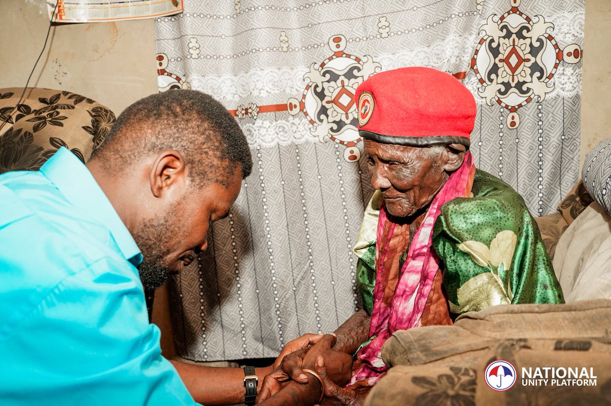 HEBobiwine's tweet photo. Upon returning from official duties in the United Kingdom, we visited and had a chat with our comrade jajja Tausi, one of the many elderly citizens who have not only embraced but also continue to amplify our message for change. We pray and work hard every day to see to it that citizens like jajja Tausi who have survived the reign of several regimes get the chance to finally experience what it feels like to have a functional country.