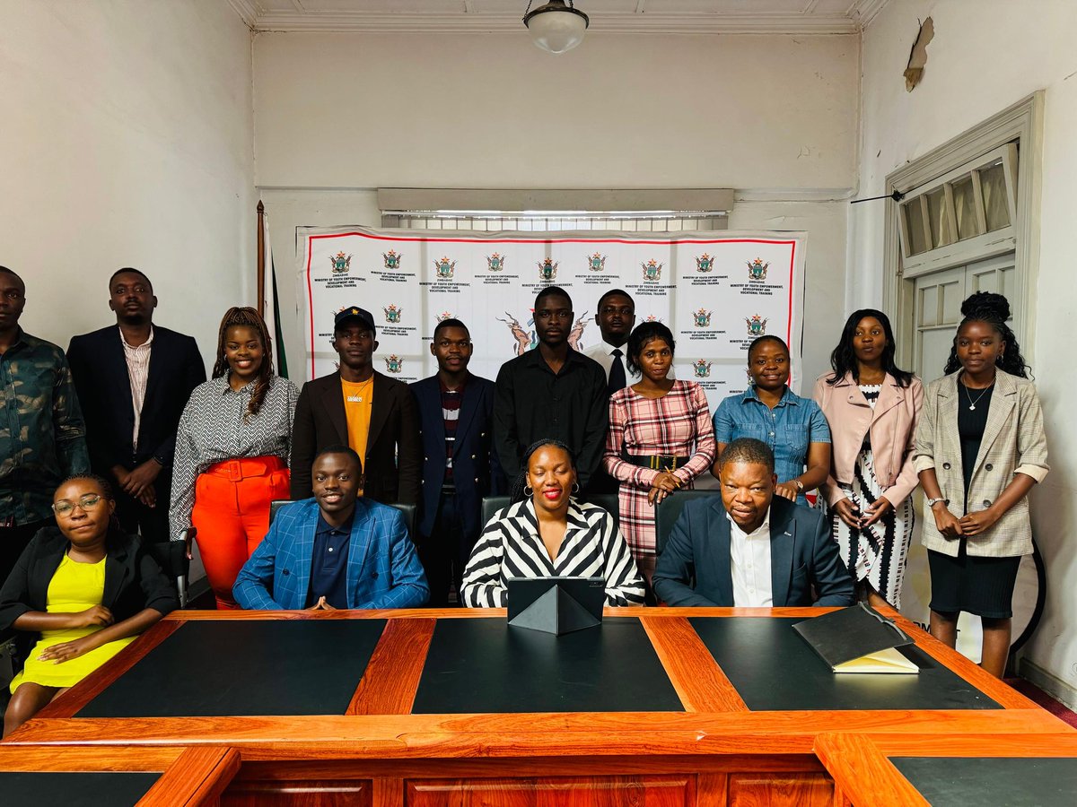 NyoniUnathi's tweet photo. Humbled &amp; honored to be elected Vice Chairperson of @zimyouthcouncil Board.Also serving in the Communications and Risk committees.Pledge to do so with dedication &amp; passion, advancing youth interests,promoting development, fulfilling the council's mandate . #YouthEmpowerment https://t.co/XjgIu4cBDe