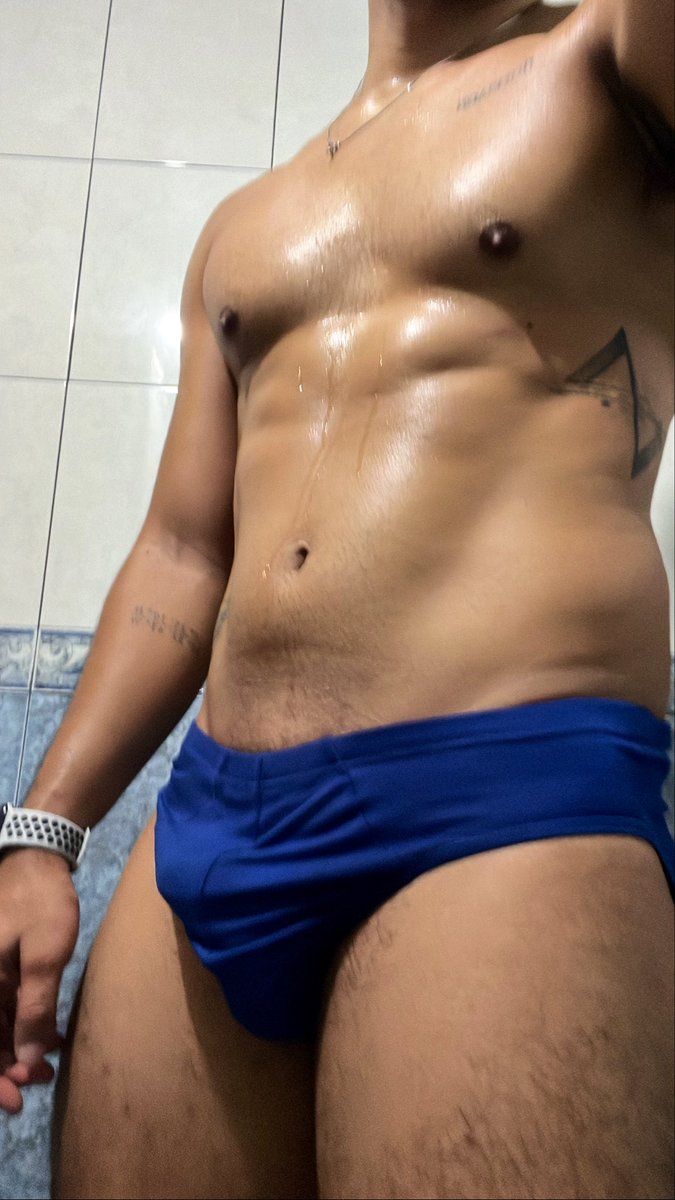 equisdeadri's tweet photo. Shower https://t.co/MXtuRzuikm