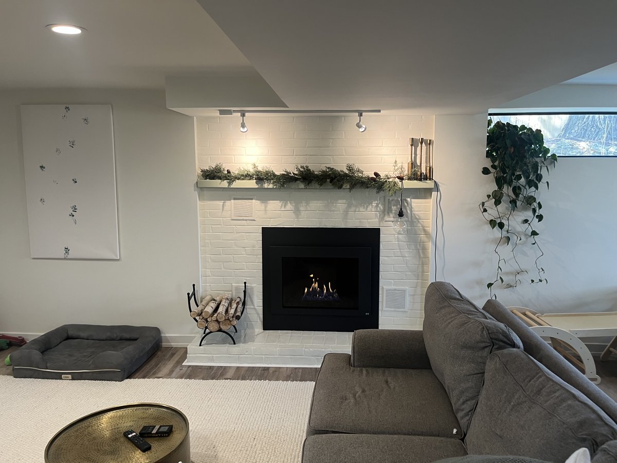 AllSeasonsFire's tweet photo. Home is your sanctuary. Your comfort and peace are waiting for you in front of this cozy fireplace from All Seasons Fireplace. 

Cheers to the weekend! https://t.co/hIOq6mekAi