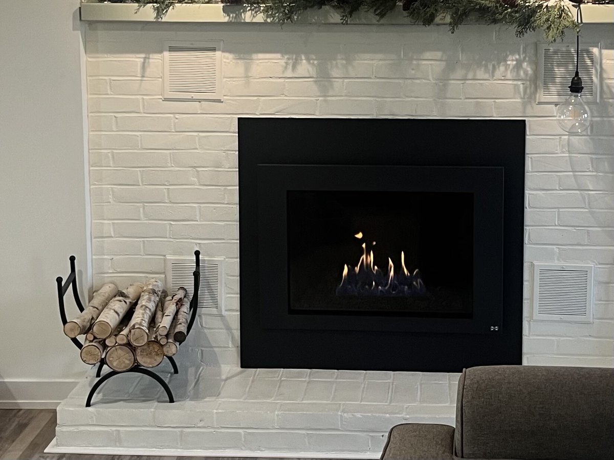 AllSeasonsFire's tweet photo. Home is your sanctuary. Your comfort and peace are waiting for you in front of this cozy fireplace from All Seasons Fireplace. 

Cheers to the weekend! https://t.co/hIOq6mekAi