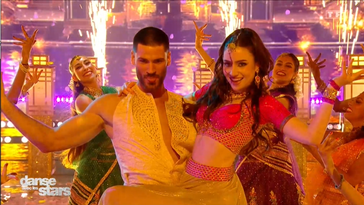 CabacoD's tweet photo. LENIE REINE DE BOLLYWOOD !!!
Elle est trop forte !!!! Qu'on lui donne le trophée !! #DALS https://t.co/NkfzIIFL4M