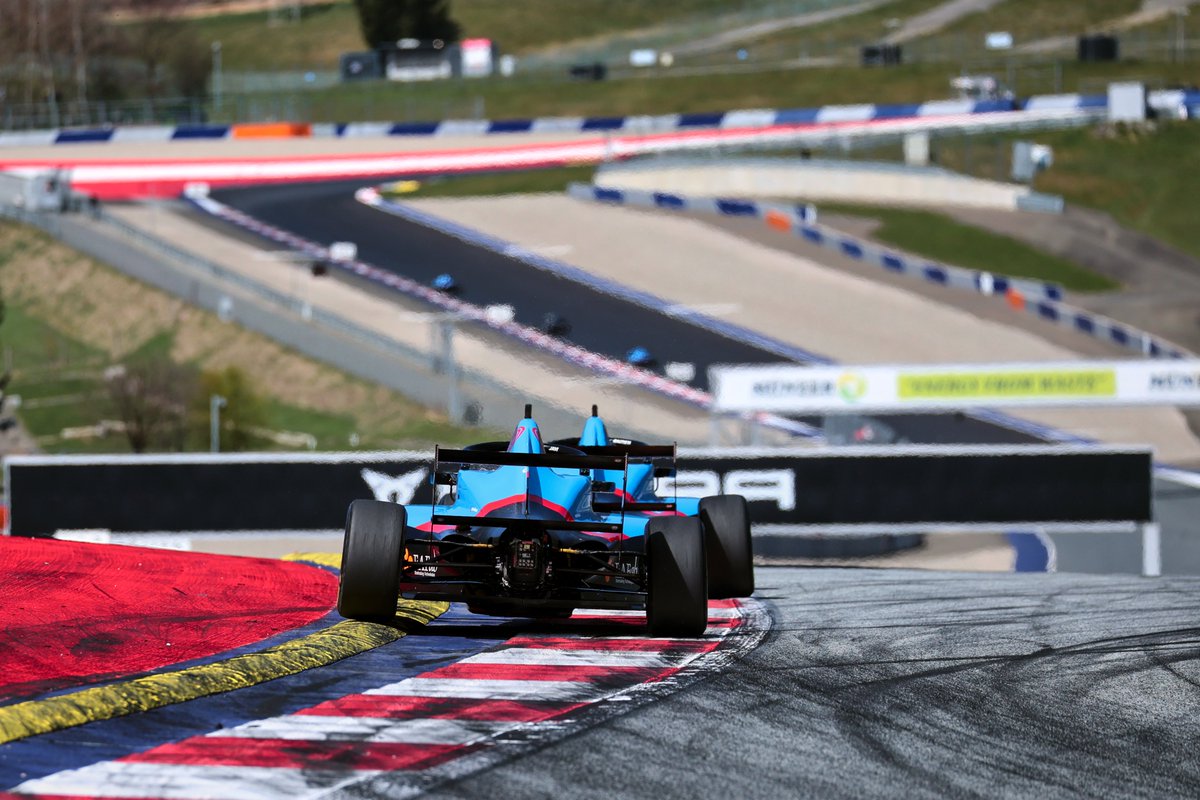 Postales del día de prácticas en el Red Bull Ring 🇦🇹
-
Scenes from free practice today at Red Bull Ring 🇦🇹

📸 <a href="/_DMS16/">David Moreno 🏎️</a> 

#F4 #Formula4 #F4CEZ <a href="/JenzerF3_F4/">Jenzer Motorsport AG</a> <a href="/dsports_py/">D/SPORTS</a> #BA25