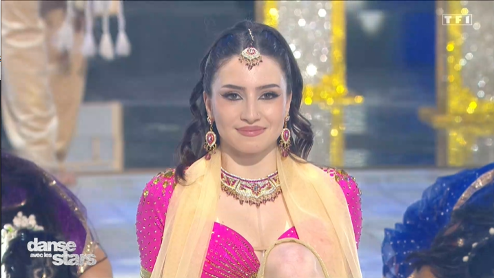 CabacoD's tweet photo. LENIE REINE DE BOLLYWOOD !!!
Elle est trop forte !!!! Qu'on lui donne le trophée !! #DALS https://t.co/NkfzIIFL4M
