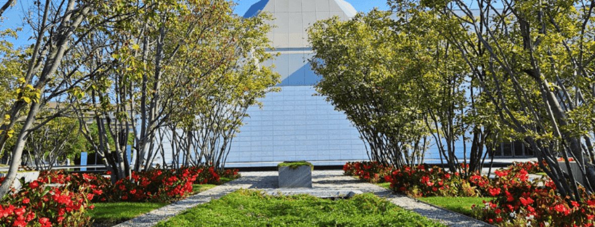 TheIsmailiCA's tweet photo. Celebrate spring at the @AgaKhanMuseum and @AgaKhanPark over the April long weekend, including outdoor activities and games for the whole family.

https://t.co/T699xVR5zG https://t.co/fkEqjwDLzl