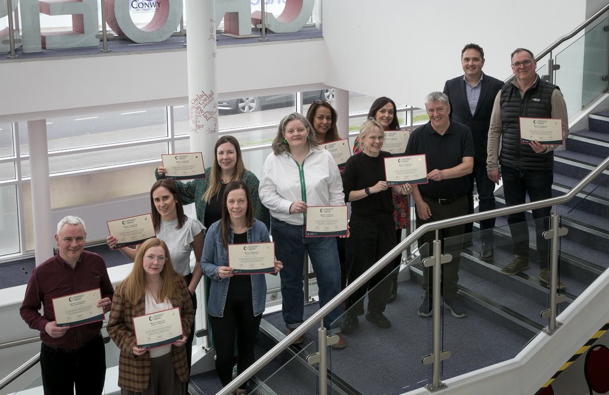 Rebecca Jones tweet media