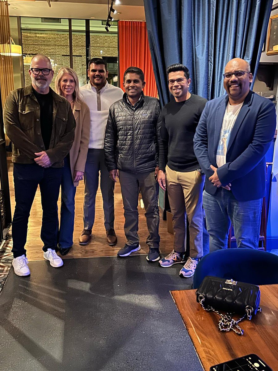 rutviz's tweet photo. Met the incredible founders of Ixigo over dinner in SF — Inspiring conversations, big vision and some serious India+global tech energy. India’s travel and tourism future’s looking bright. https://t.co/UtscK9qBot