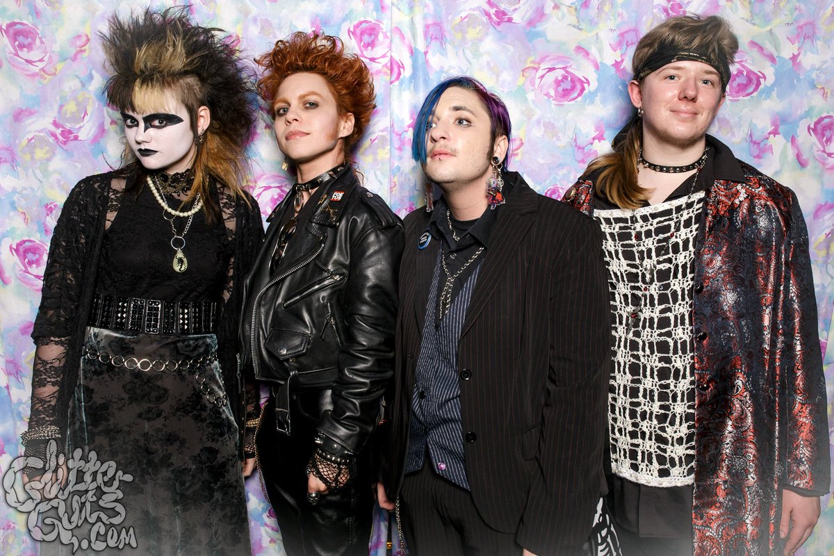 New on glitterguts.com  - portraits from NOCTURNA's Graveyard Garden Spring Ball at <a href="/MetroChicago/">Metro</a>