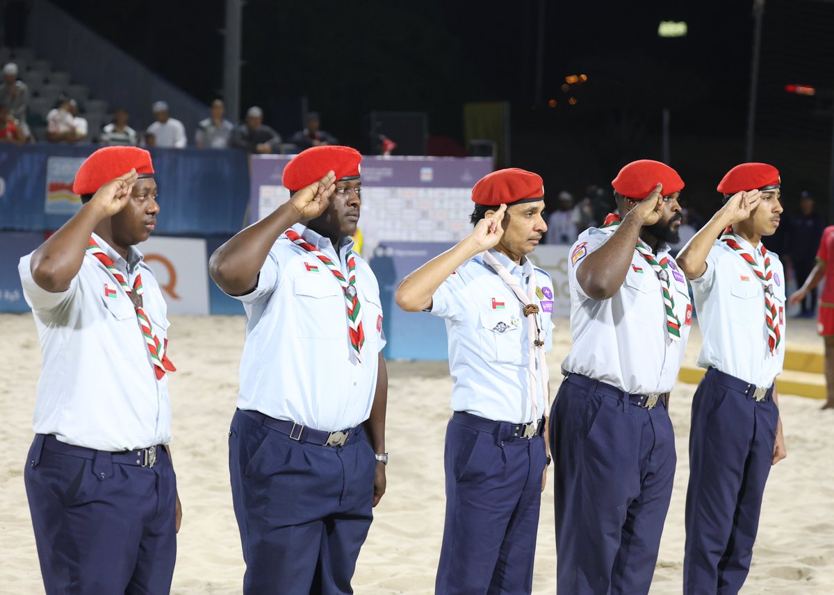 GccBeach3's tweet photo. 📸 إسدال الستار عن دورة الألعاب الشاطئية الخليجية بإنزال علم الدورة.

#الألعاب_الشاطئية_مسقط2025 https://t.co/L5Vef79gEk