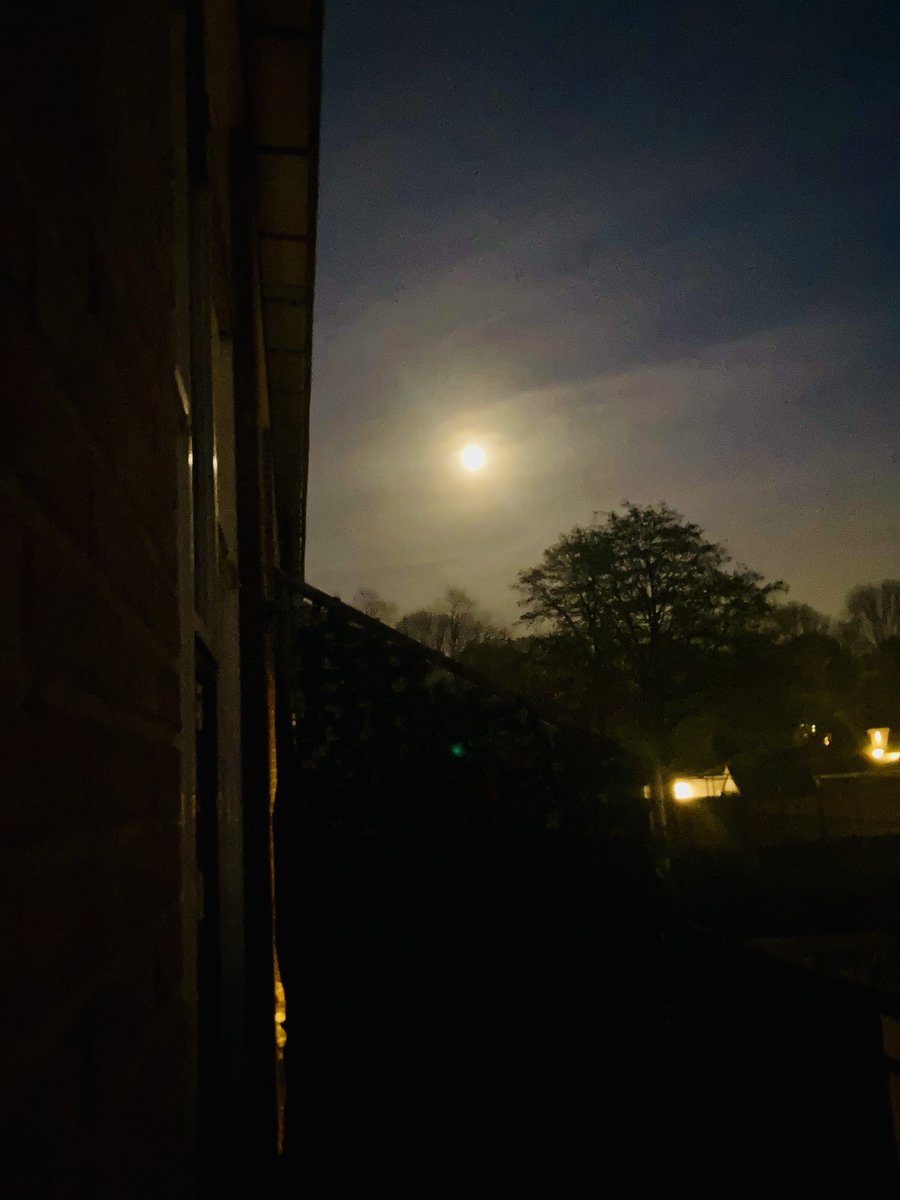 Full moon in Libra