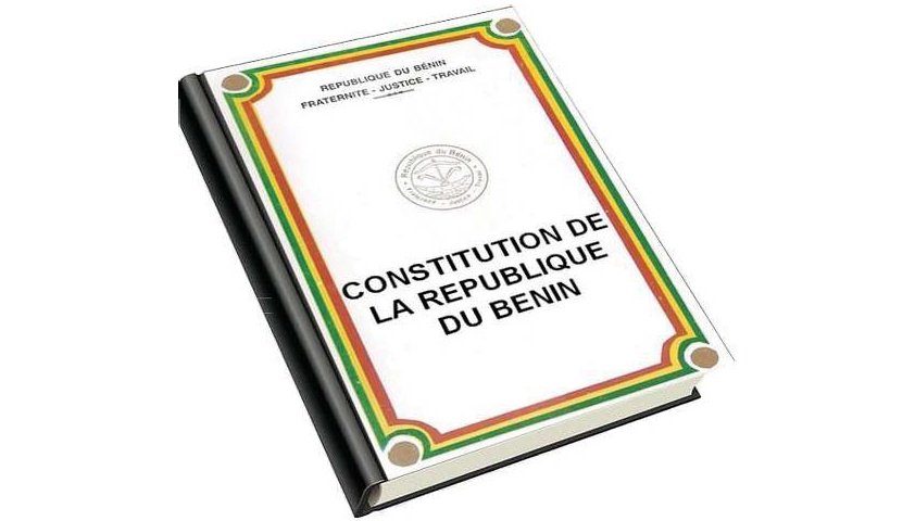 MmeActu's tweet photo. ■Révision de la Constitution au Bénin :
« Si ce projet avait abouti, toutes les institutions de la République, notamment la Cour constitutionnelle, auraient eu leurs membres élus ; les enseignants auraient désigné par élection leurs représentants.... https://t.co/jHJMjoWh95