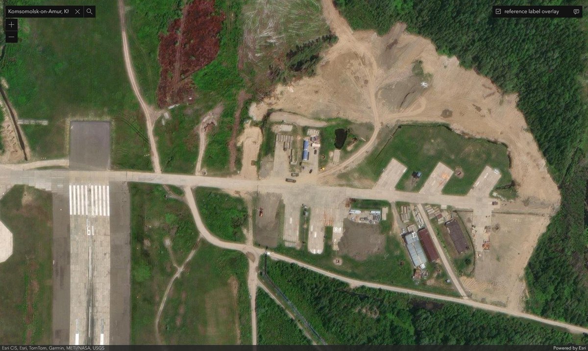 LotA_IL's tweet photo. Someone must've noticed it by now, but it's new to me - sometime between Jun-2023 and Sep-2024 ruskies painted decoy Su-35's and Su-57's over in Dzyongi air base and started raising additional protection around revetments probably reserved for Su-57. https://t.co/bkekf2qlAO