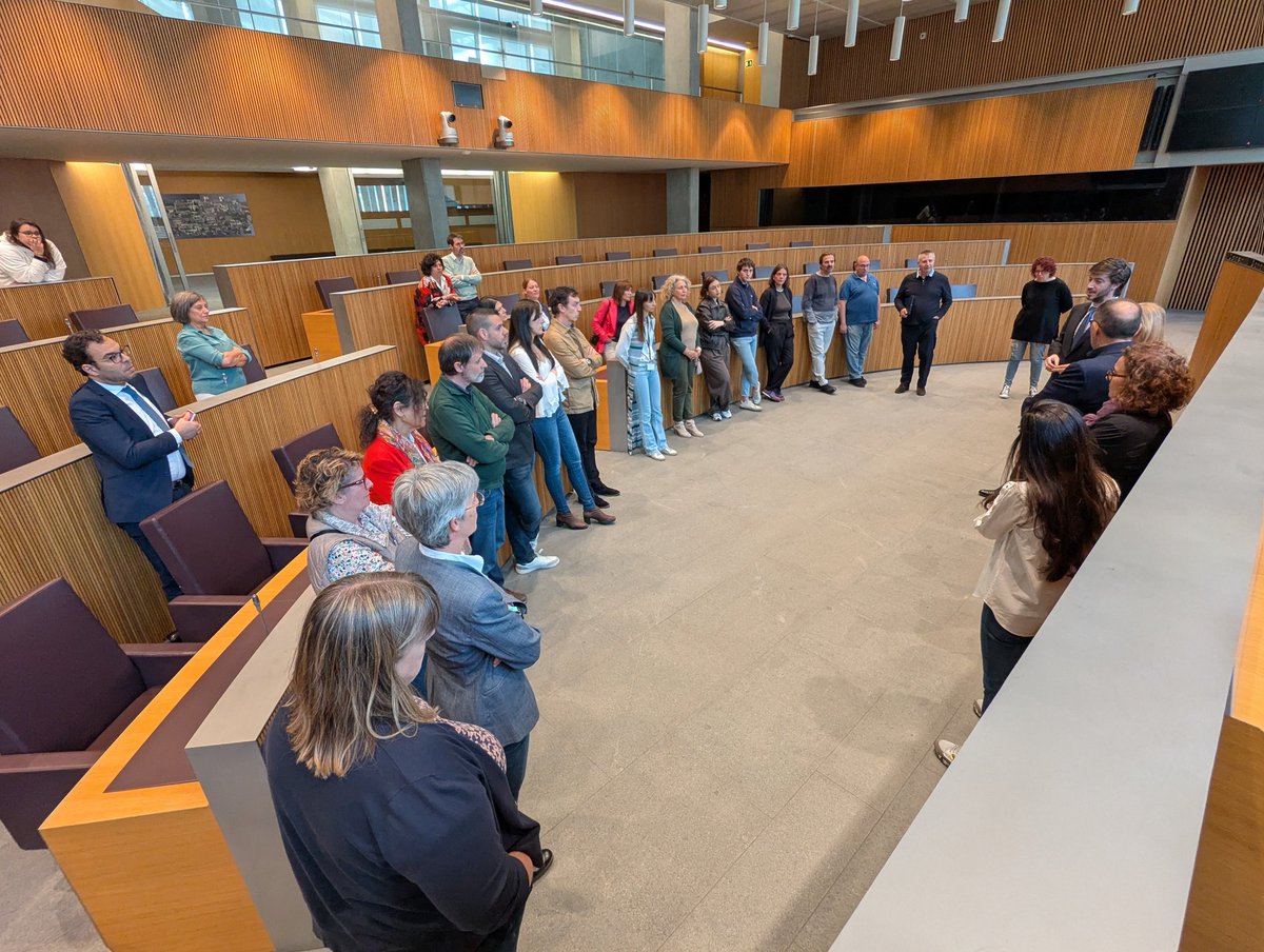 ConsellGeneral's tweet photo. 📸 Avui ha finalitzat la primera edició del curs "El Consell General d’Andorra: passat i present d’una institució parlamentària europea (segles XIII-XXI)" que hem organitzat amb l'@UdAndorra.

🙏 Gràcies a tots els alumnes per interessar-vos per la història del nostre parlament. https://t.co/73VPxxBI5d