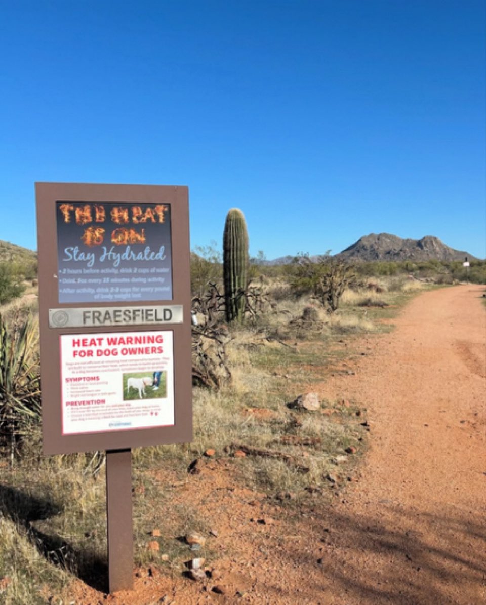 ScottsdaleFire's tweet image. 2nd MOUNTAIN RESCUE UNDERWAY AT PINNACLE PEAK Scottsdale Fire Department using a big wheel operation to remove a 3 rd hiker overcome by heat. Technical rescue crews from Scottsdale, Phoenix, and Glendale fire departments are currently on scene.