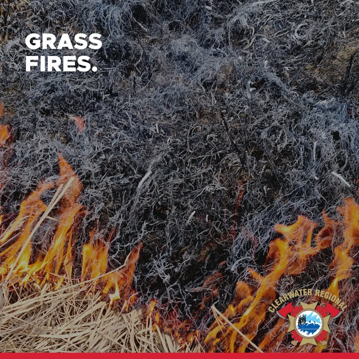 ClearwaterRFRS's tweet photo. Dry, dead grass is especially vulnerable to ignition sources. Wind and warm temperatures create ideal condition for grass fires to spread rapidly. 🔥 𝗦𝗮𝗳𝗲𝘁𝘆 𝘁𝗶𝗽𝘀: ➡ Avoid hot exhaust on or over grass. ➡ Never leave campfires, backyard fires, or barbeques unattended.… https://t.co/sOgpBlSP9F