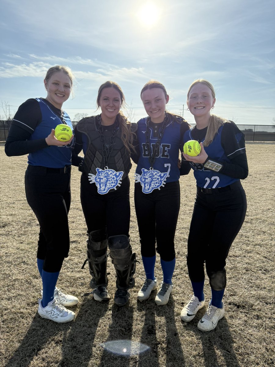 The bats stay HOT‼️ We continue the hot hitting from yesterday’s game into today as we tallied 21 hits tonight in our victory over Benson 20-1 in 4 innings. We had 5 players have 3 or more hits to help propel us to victory. Hitting, pitching, and defense were on point once again