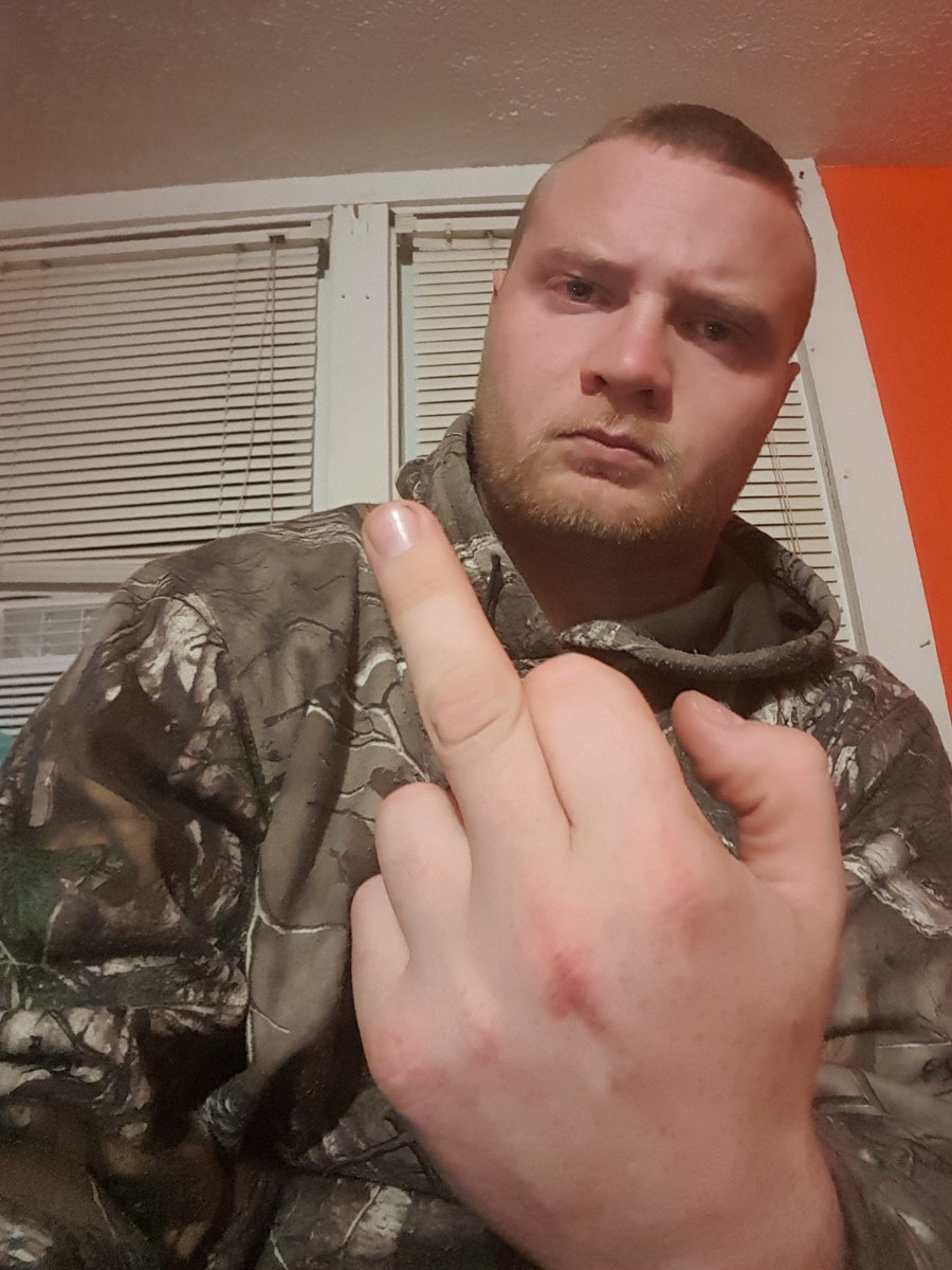 CashMaster_B tweet media