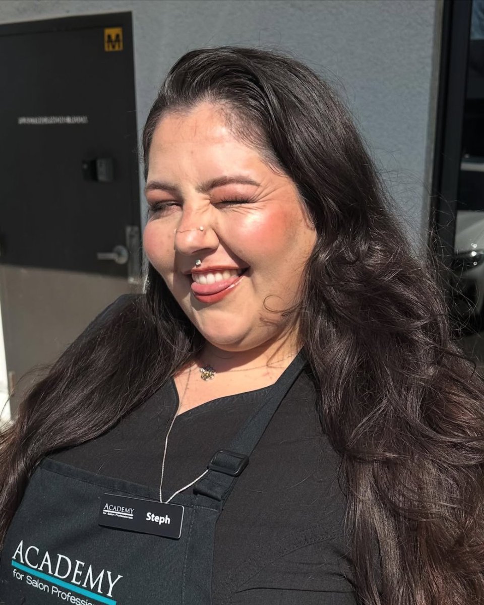 Flawless bronzed glam by @lydsglamandglow on Esthi bestie @becomingesthi! ✨🤎

Want to elevate your makeup skills? Learn with us! Visit academyla.com today