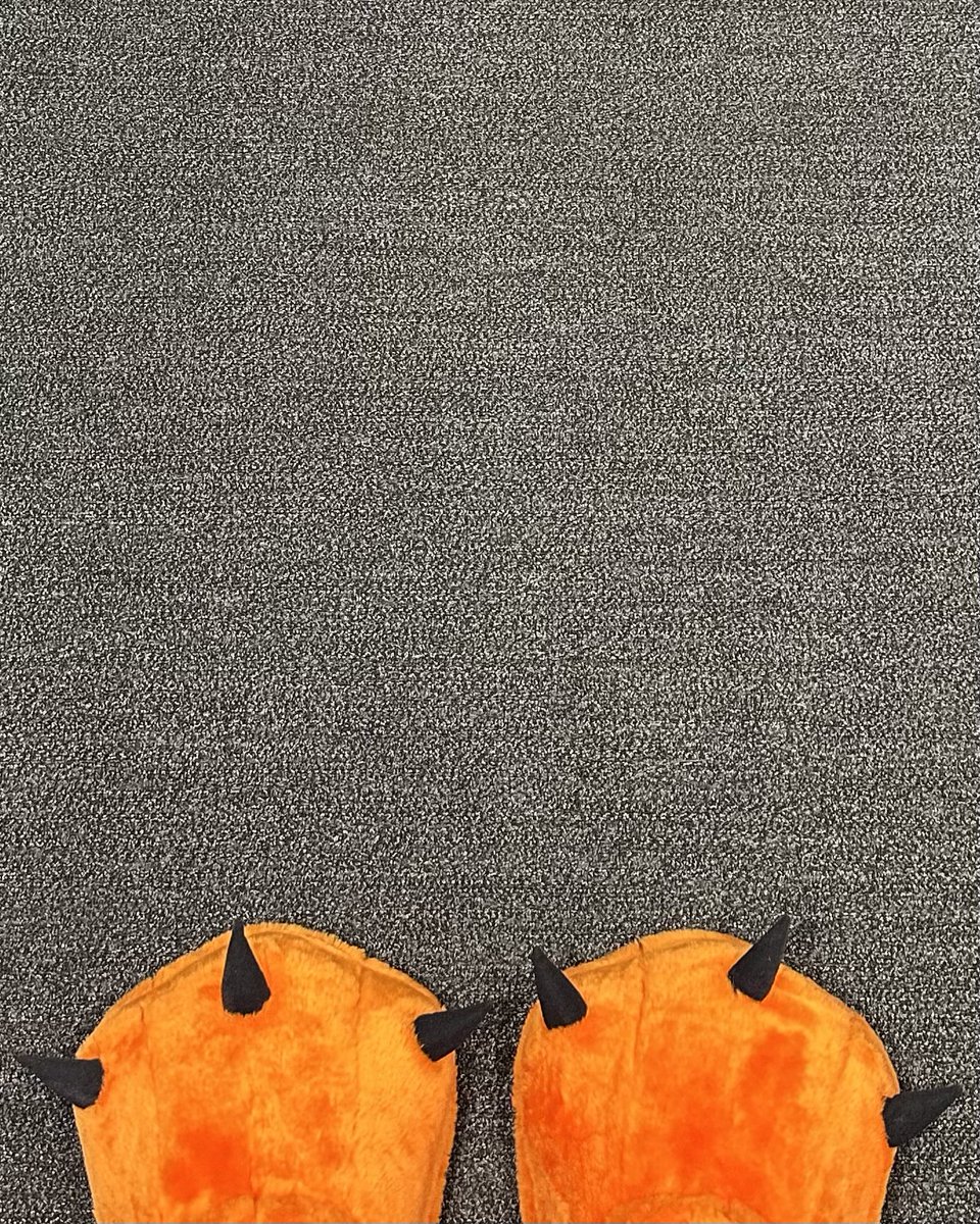 👀
