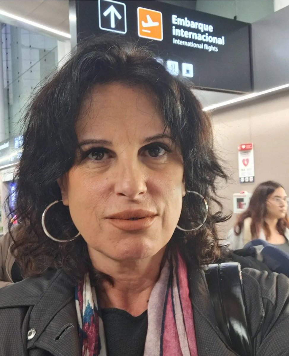UrgenciaEcu's tweet photo. ⚫ El Grupo de Puebla llegó disfrazados de observadores electorales a desestabilizar las elecciones en Ecuador.

Ya se encuentra en Ecuador la kirchnerista Lorena Pokoik, es parte de la izquierda radical de Argentina. https://t.co/dO1ztejnBo