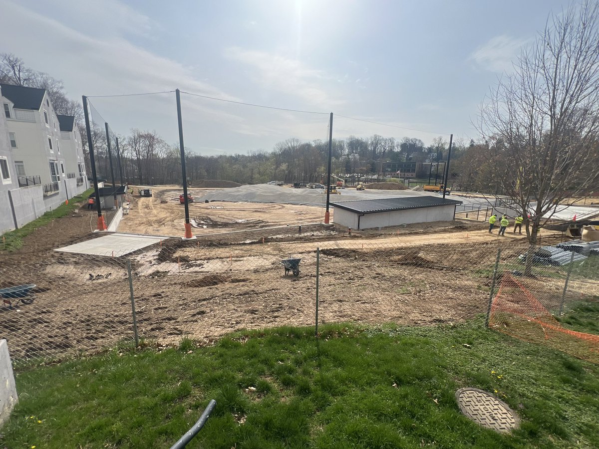 The yard is coming out nice! A few more weeks <a href="/EasternEaglesBB/">Eastern University Baseball</a> #flywithus
