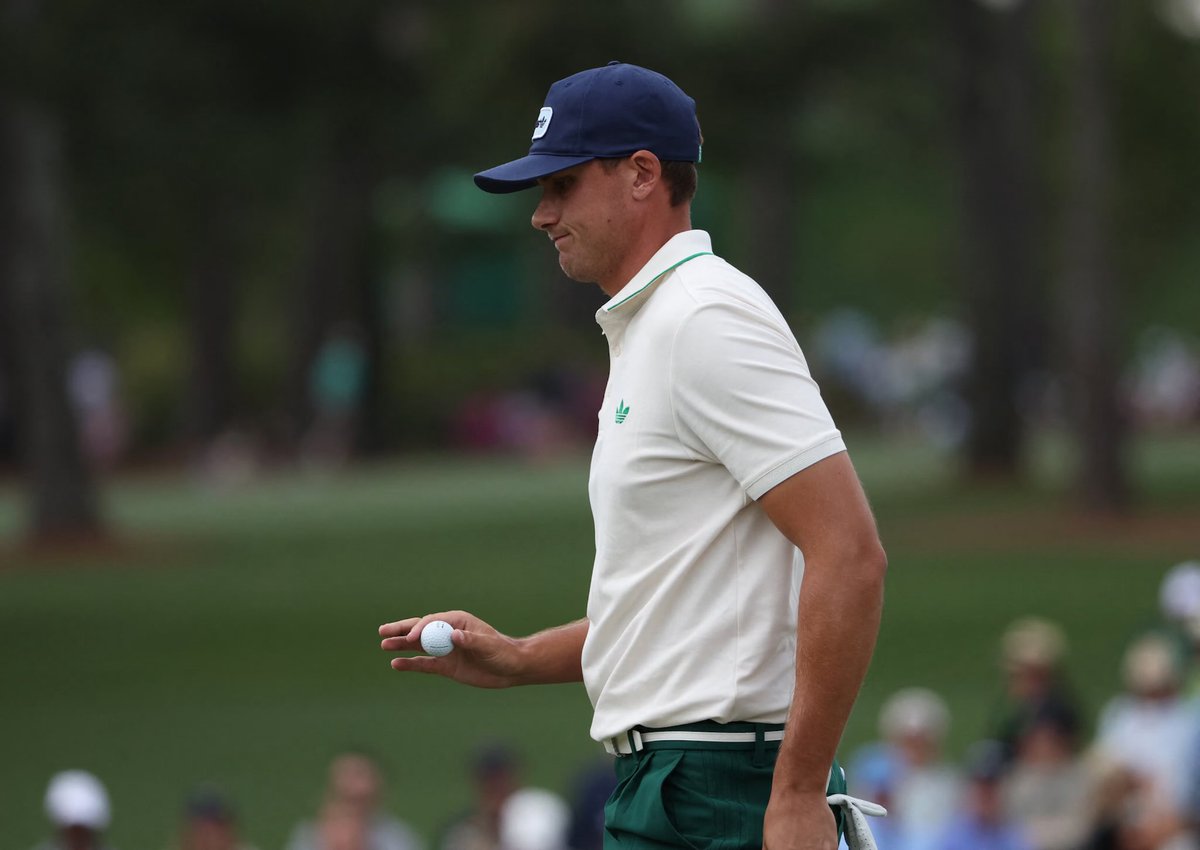 Gilbert_Brews's tweet photo. Our boy Ludvig is T12 at -3 and heading onto the weekend at @TheMasters! ⛳️🌺🌲🥪
#MastersPick | #FantasyFootball | #FantasyDraftOrder https://t.co/aml9zZJOfe