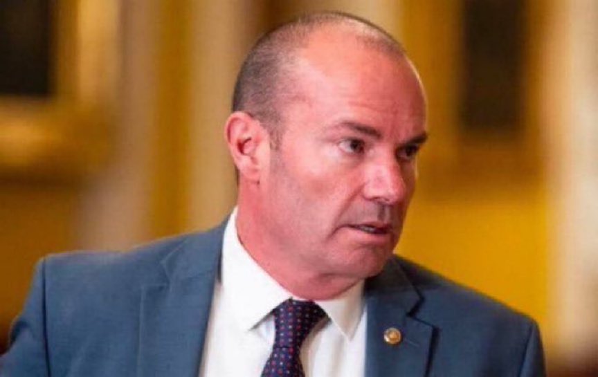 IanJaeger29's tweet photo. JUST IN: Senator Mike Lee calls for defunding the states of Maine and Colorado after they refused to comply with letters from the Trump administration.

I’m with Senator Lee! https://t.co/KdmcXenoOo