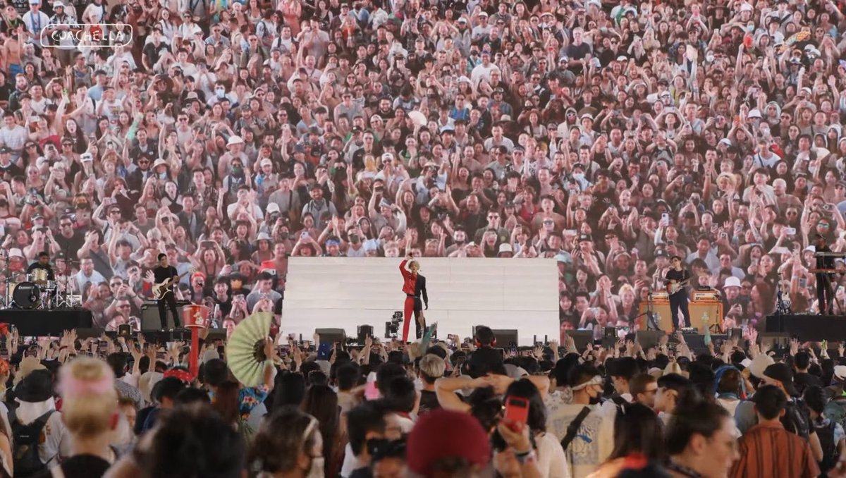 chartsjackson's tweet photo. Missing #JackChella hours ๐ฅนโค๏ธ๐ซถ
#JacksonWang remains the only Chinese popstar and solo Kpop male artist to perform at Coachella 3 times in a row.
Hope we can see #MAGICMAN2 headlining someday ๐ค https://t.co/C1AgdYIS7t