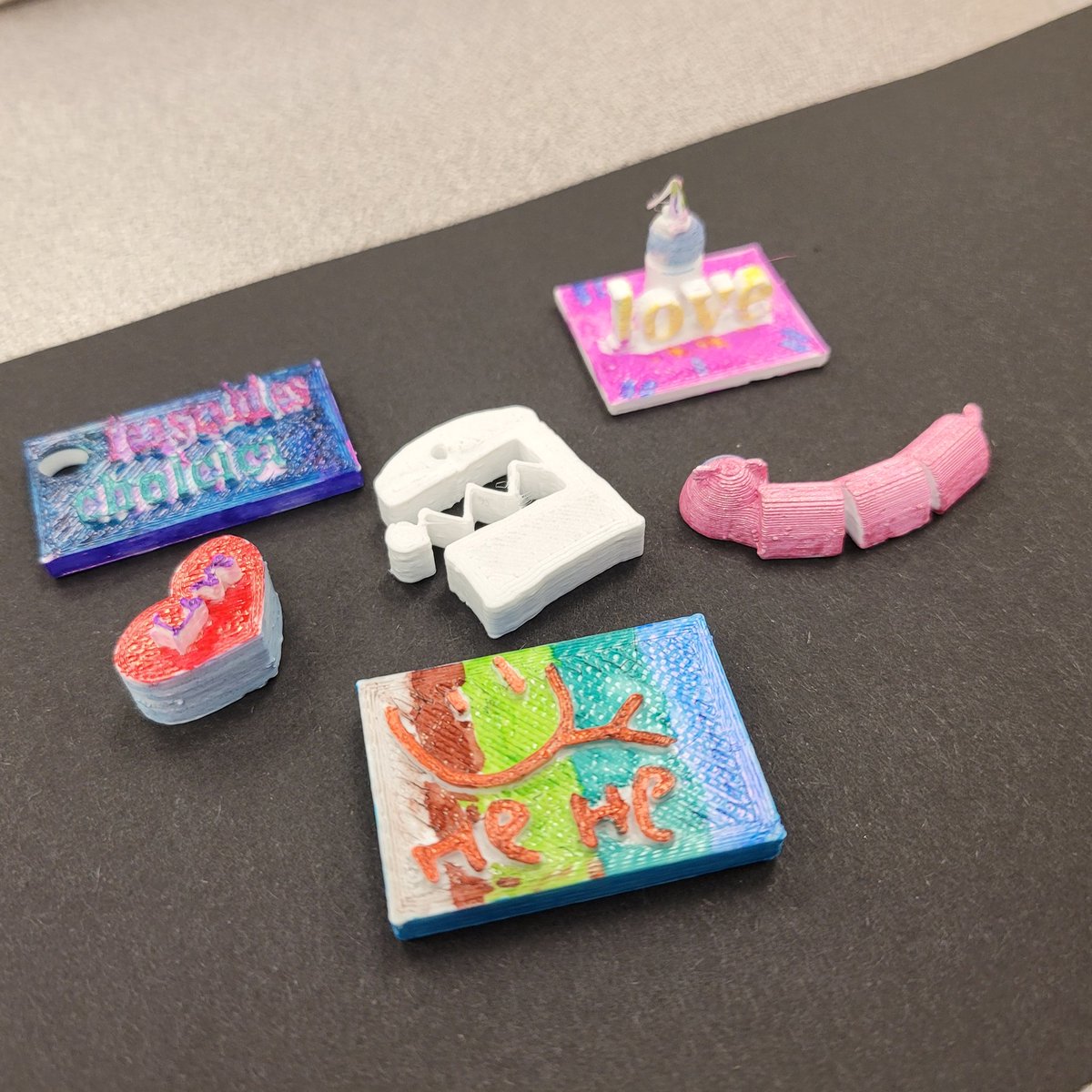 The first 3D prints are always so exciting! These 4th graders added color with colored sharpies. <a href="/GattisRRISD/">GattisRRISD</a> <a href="/HafedhAzaiez/">Dr. Hafedh Azaiez</a> <a href="/RoundRockISD/">Round Rock ISD</a> <a href="/rrisdfinearts/">Round Rock ISD Fine Arts</a> <a href="/RRISDTech/">RoundRock Technology</a>