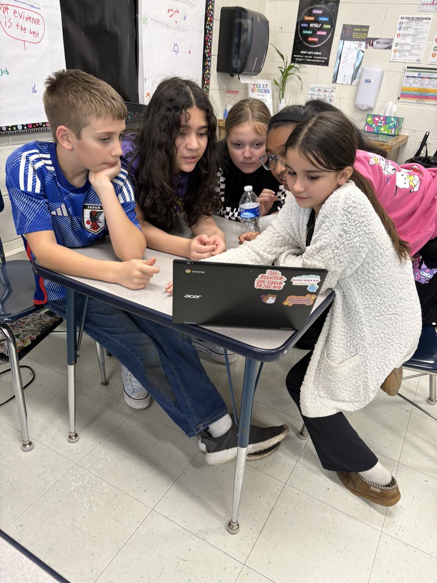 HulliganExplore's tweet image. Sharing informative slides about the 7 Natural Wonders. On each slide, students wrote text, included at least one picture, and added at least one other text feature. They also had to keep track of all their sources which was challenging! Getting ready for 5th grade!
@D59Rupley