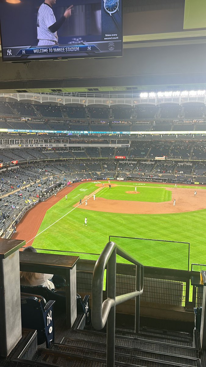 FJWALKS's tweet photo. @Herzzzzzzzzzzz Don’t worry. I’m here and supporting the guys https://t.co/VQtFLY2N1R