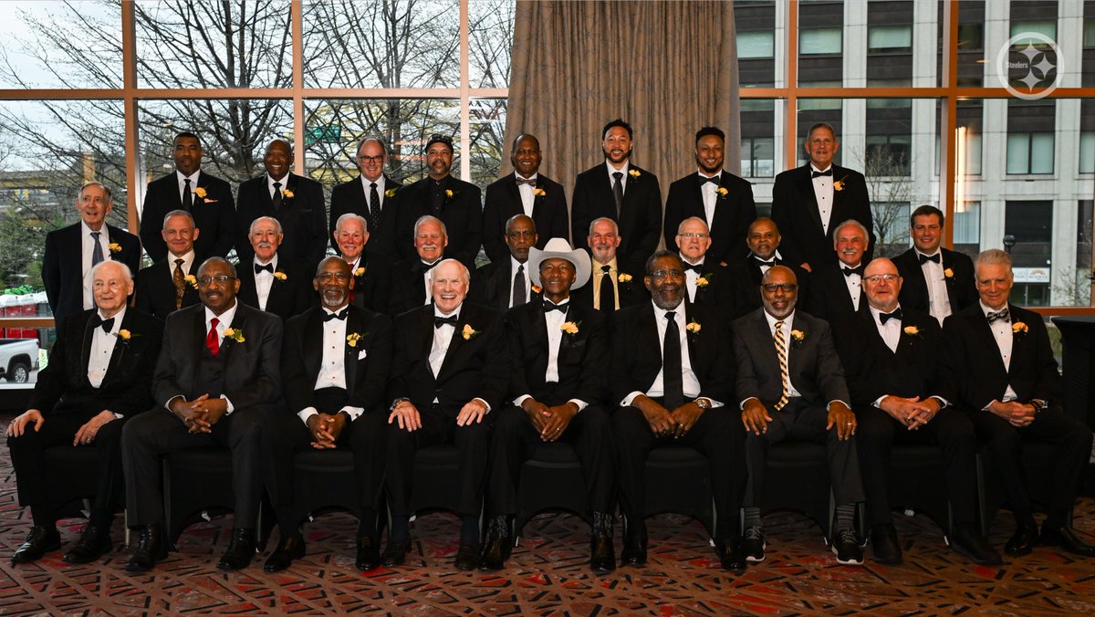 steelers's tweet image. Tonight, members of the Super Bowl IX team were honored at the @MelBlountYLI annual celebrity roast for the 50th anniversary of the team's first Super Bowl.

📝: bit.ly/42mZgtX